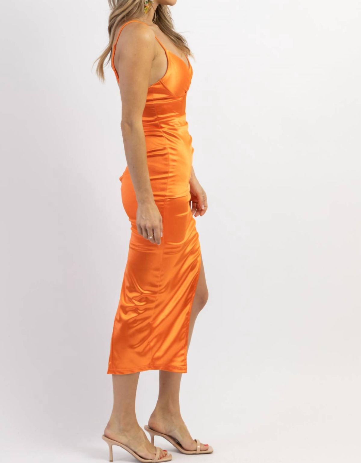 Style 1-4075662584-2901 One and Only Collective Size M Plunge Orange Cocktail Dress on Queenly