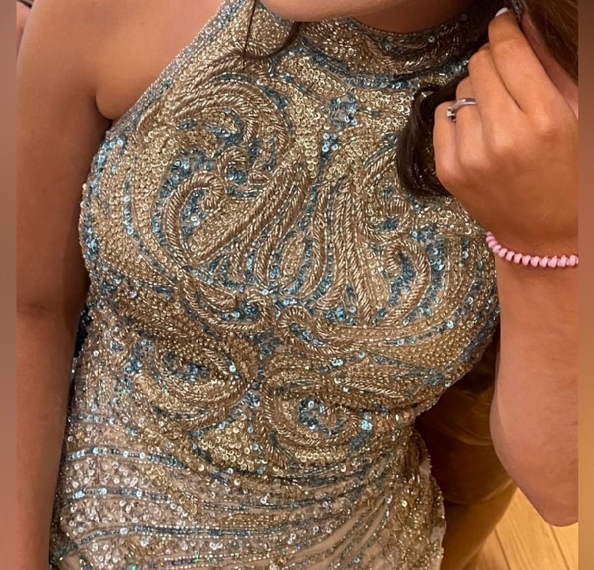 Sherri Hill Size 0 Prom Halter Gold Side Slit Dress on Queenly