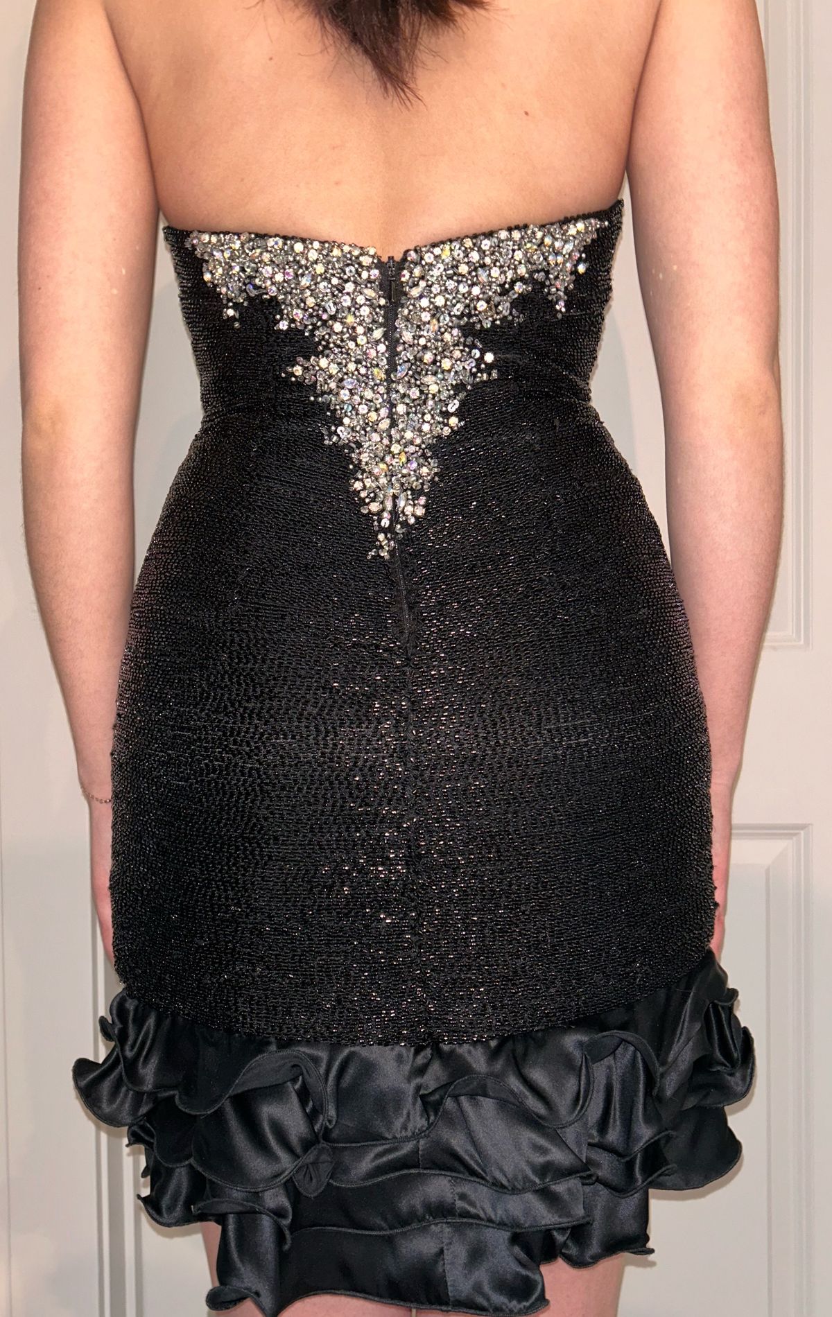 Mac Duggal Size 2 Pageant Halter Black Cocktail Dress on Queenly