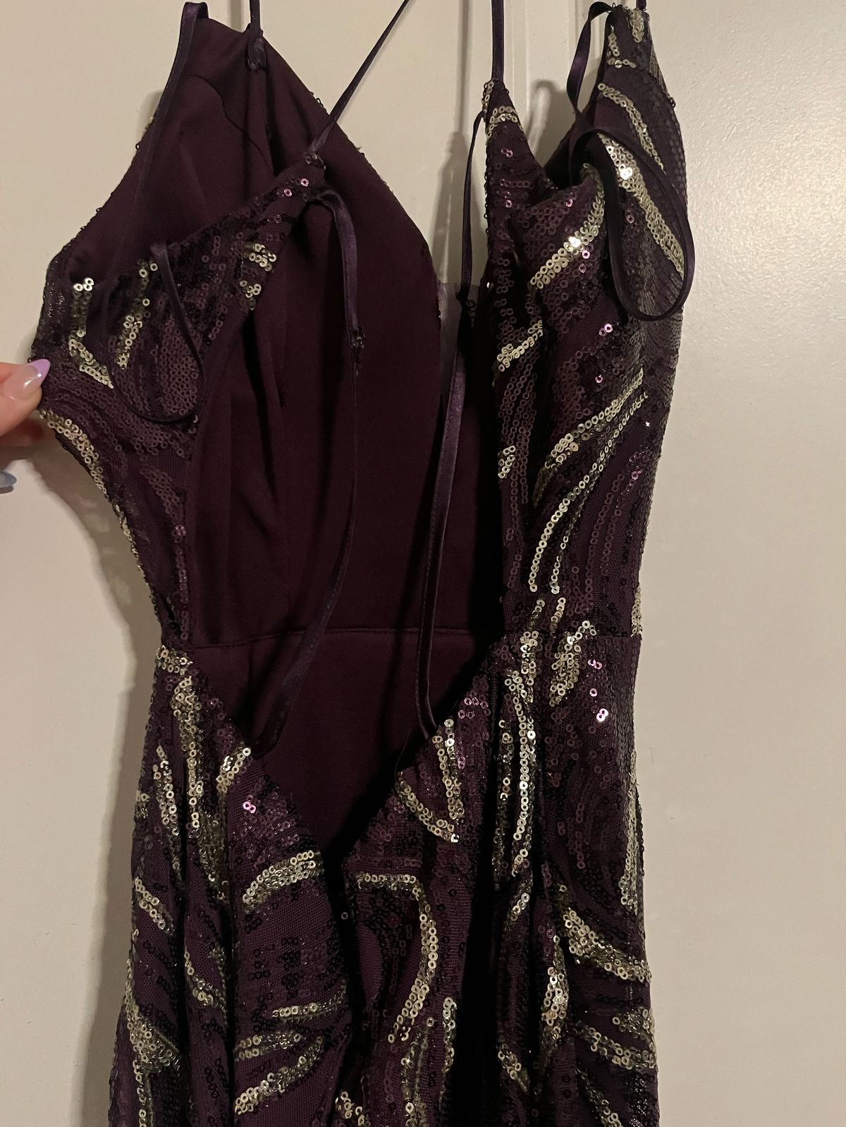 Size 4 Prom Plunge Purple Side Slit Dress on Queenly