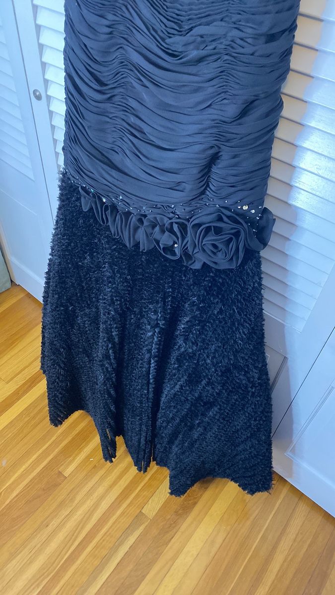 Style R9487 Riva Designs Size 10 Prom One Shoulder Black Mermaid Dress on Queenly