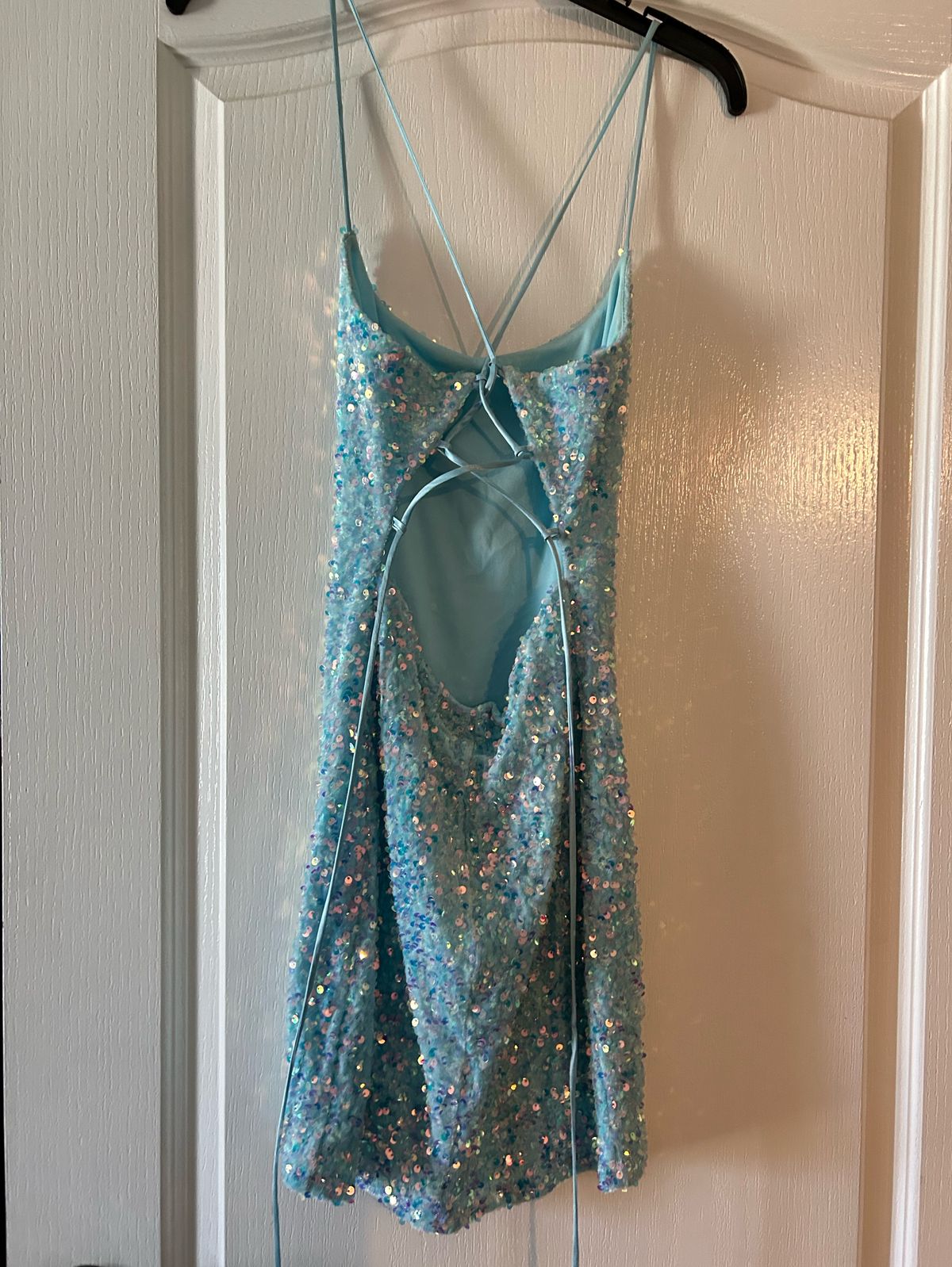 Size 4 Prom Plunge Blue Cocktail Dress on Queenly