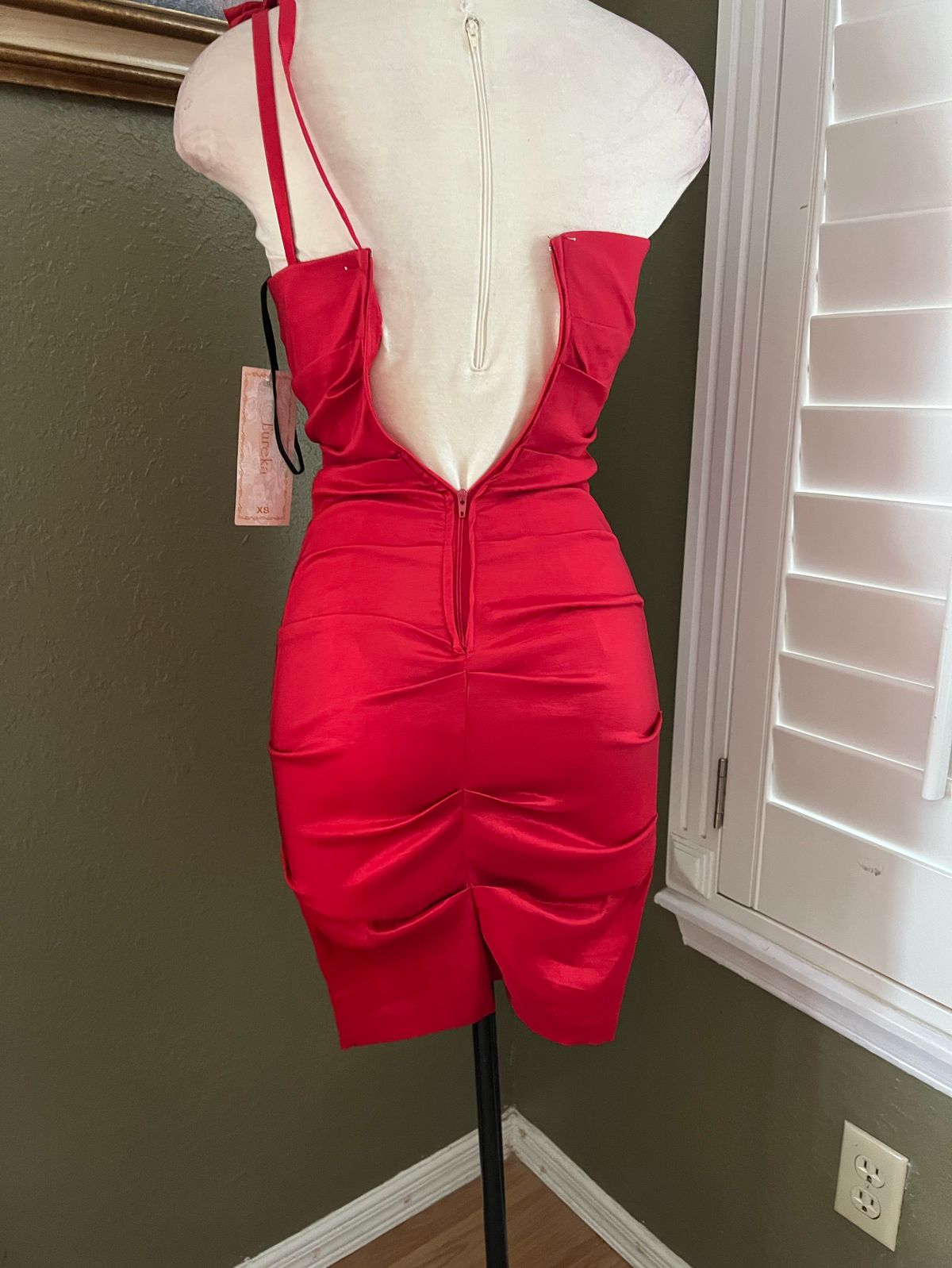 Size XS Wedding Guest Strapless Red Cocktail Dress on Queenly