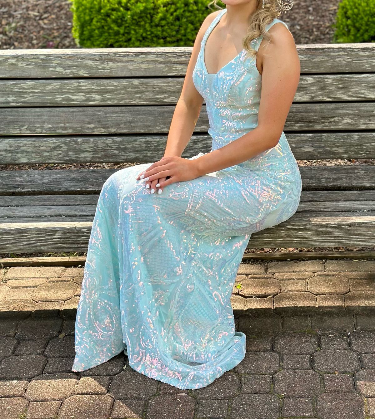 B. Darlin Size 4 Prom Blue Mermaid Dress on Queenly