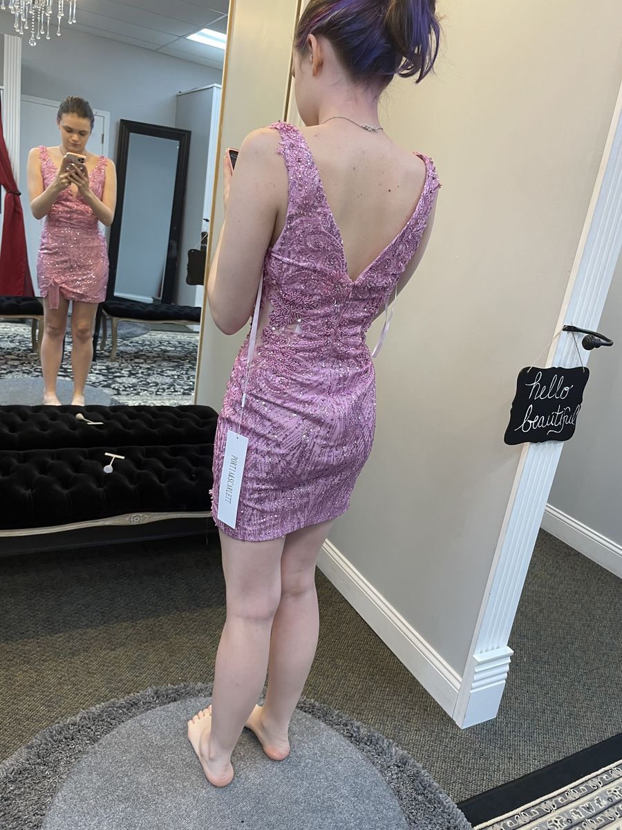 Portia and Scarlett Size 2 Prom Plunge Pink Cocktail Dress on Queenly