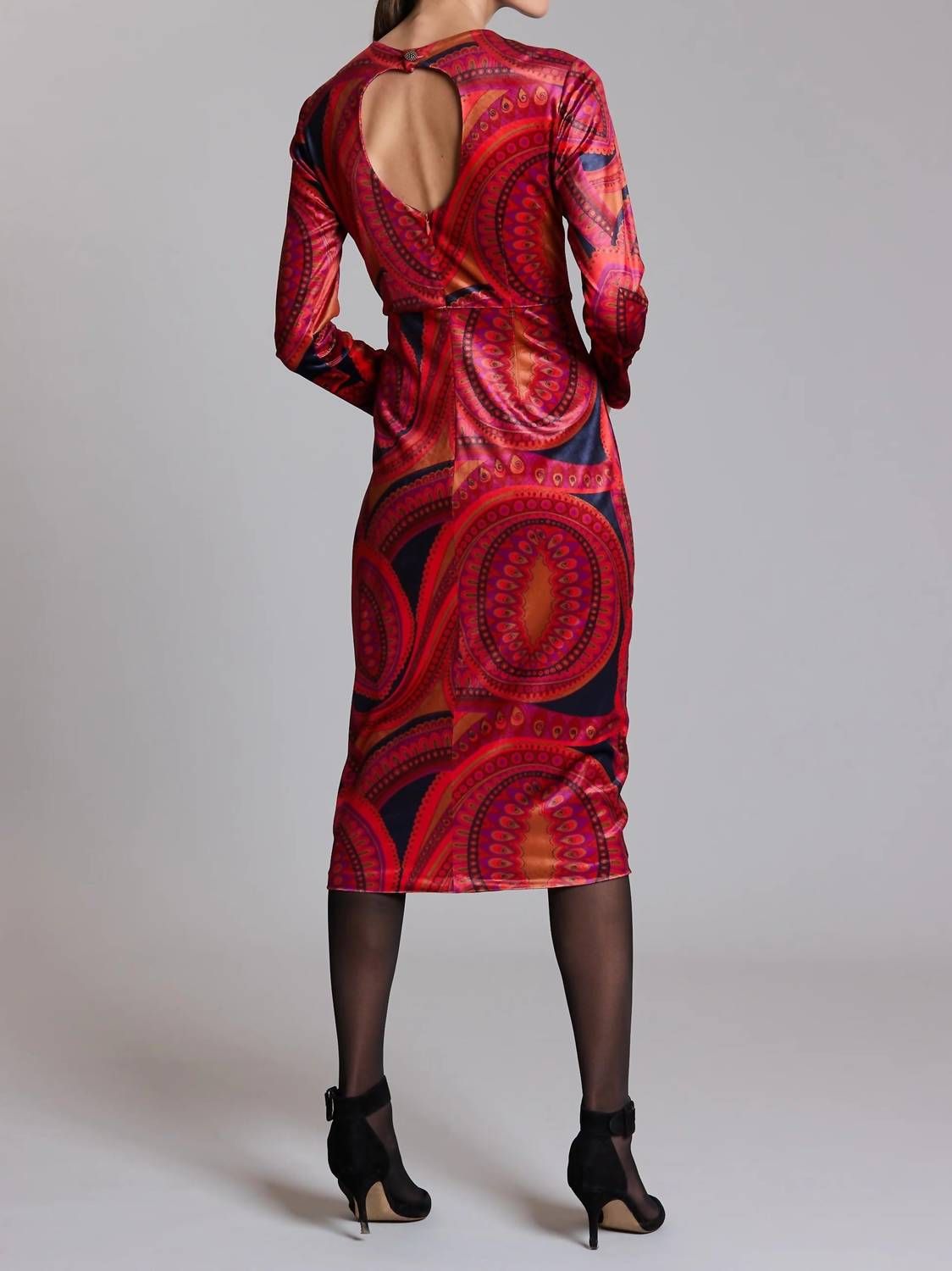 Style 1-3154118720-2696 Tyler Boe Size L Long Sleeve Velvet Multicolor Cocktail Dress on Queenly