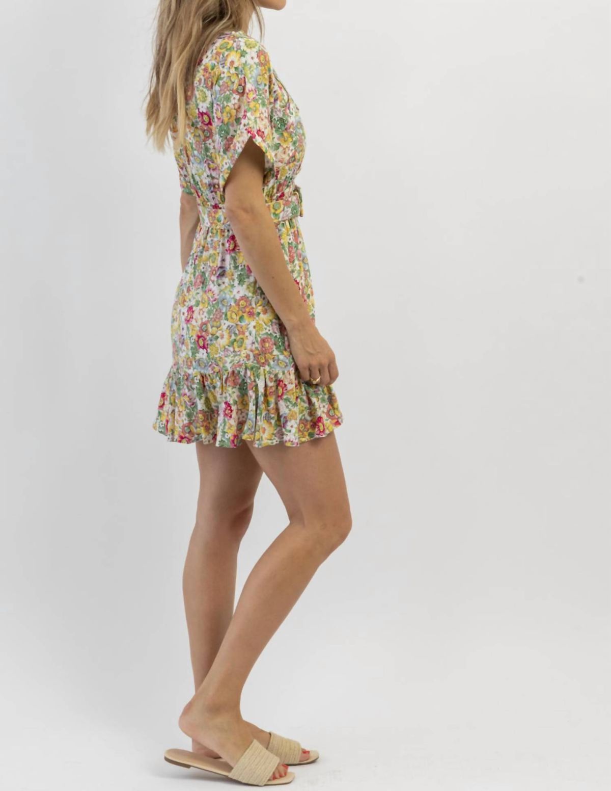 Style 1-3188943000-2696 The Clothing Company Size L High Neck Floral Yellow Cocktail Dress on Queenly
