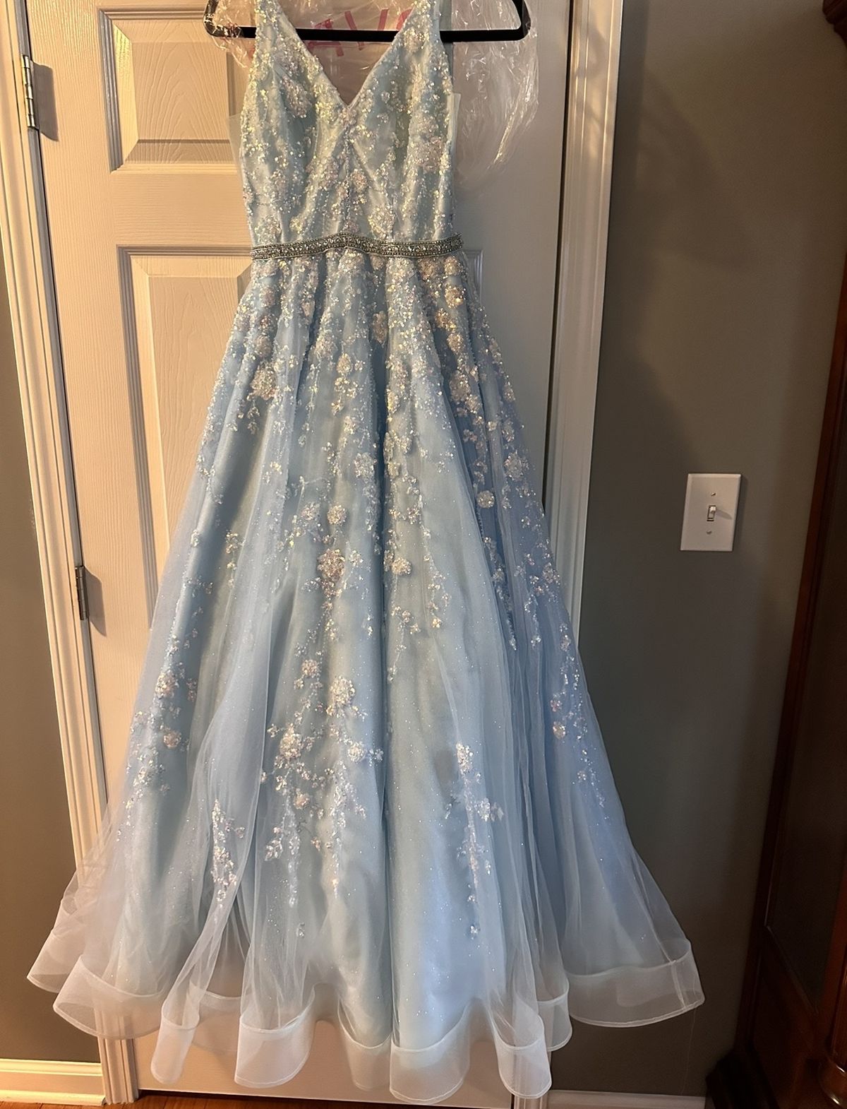 Amarra Size 2 Prom Plunge Blue Ball Gown on Queenly