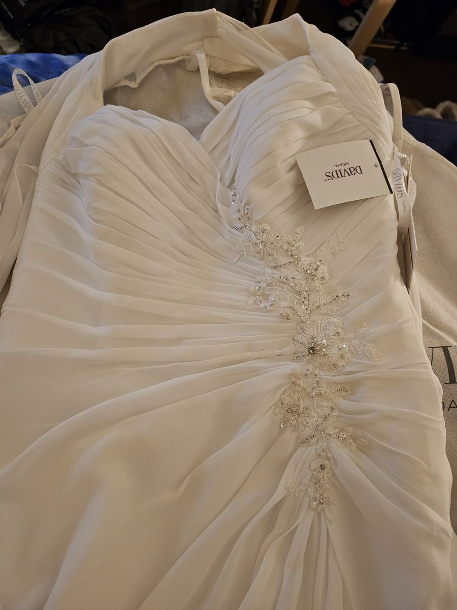 David's Bridal Size 6 White Side Slit Dress on Queenly