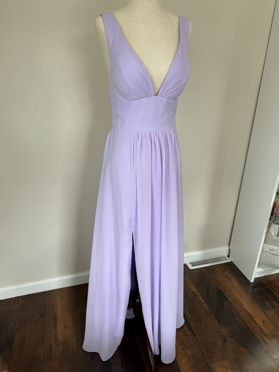 Size 4 Prom Plunge Purple A-line Dress on Queenly