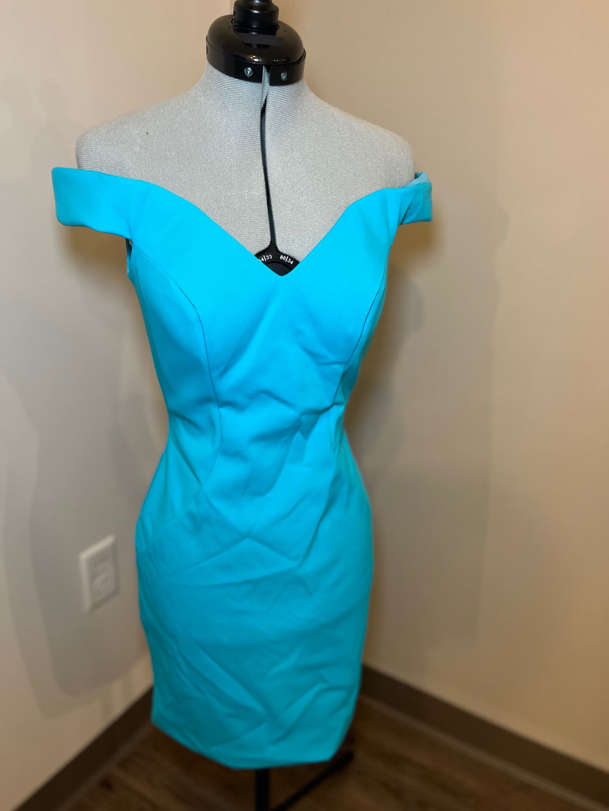 Ashley Lauren Size 4 Pageant Off The Shoulder Blue Cocktail Dress on Queenly