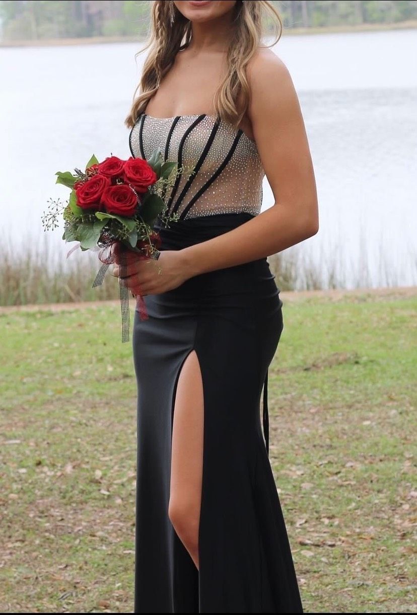 Amelia Couture Size 2 Prom Strapless Black Side Slit Dress on Queenly