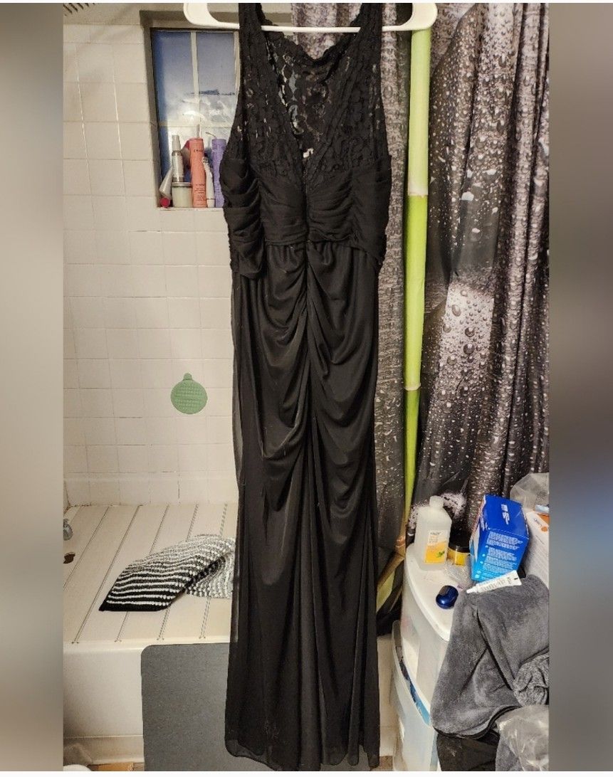 David's Bridal Size 12 Prom Black Floor Length Maxi on Queenly