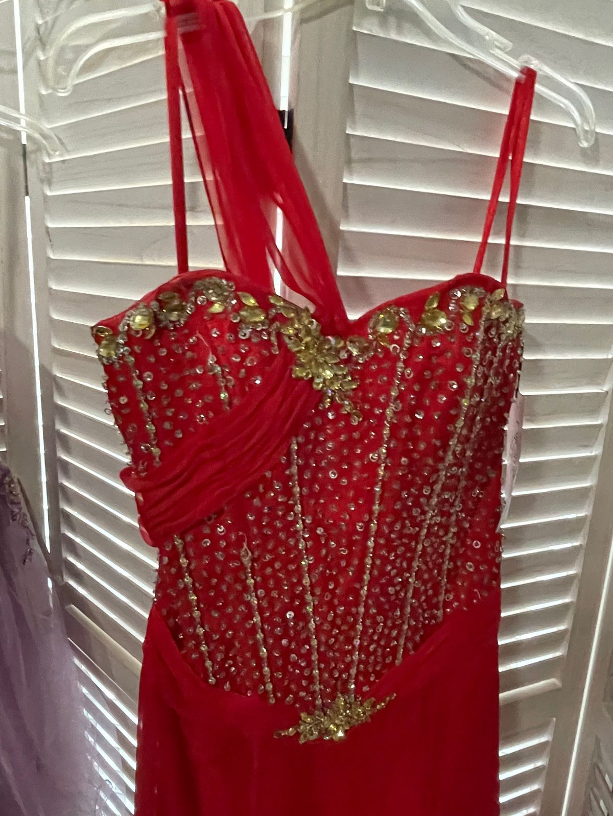 Size 2 Prom Red A-line Dress on Queenly