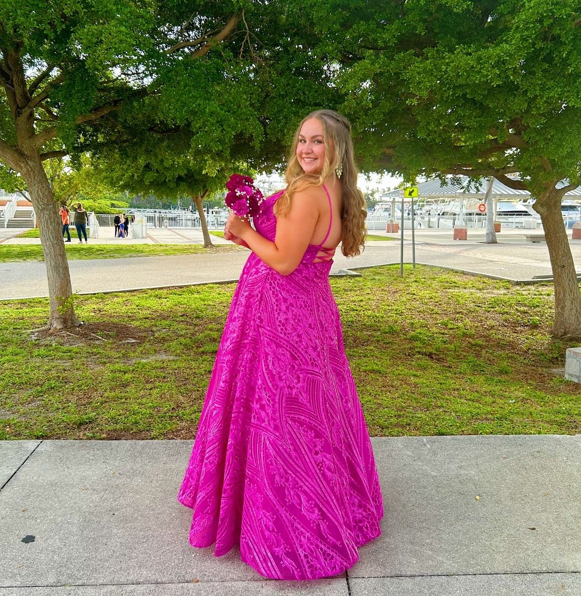 2Cute Plus Size 16 Prom Plunge Pink Ball Gown on Queenly