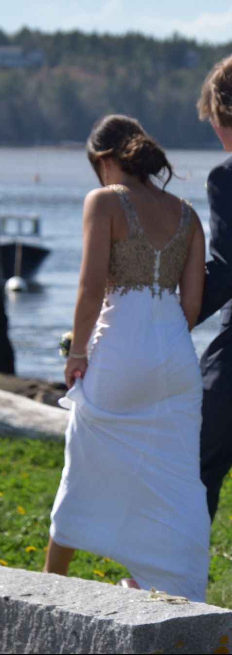 Jovani Size 00 Prom Plunge White Side Slit Dress on Queenly