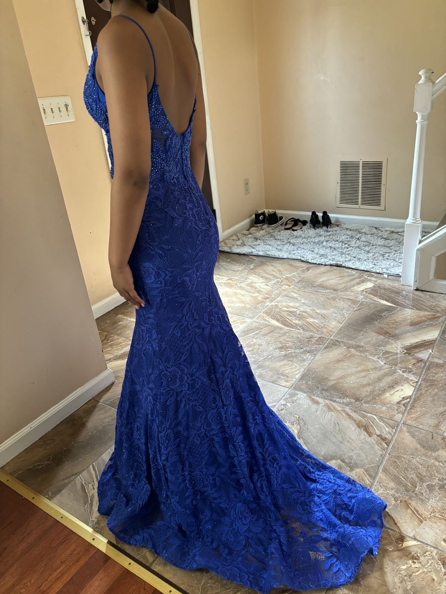 La Femme Size 4 Prom Plunge Blue Mermaid Dress on Queenly