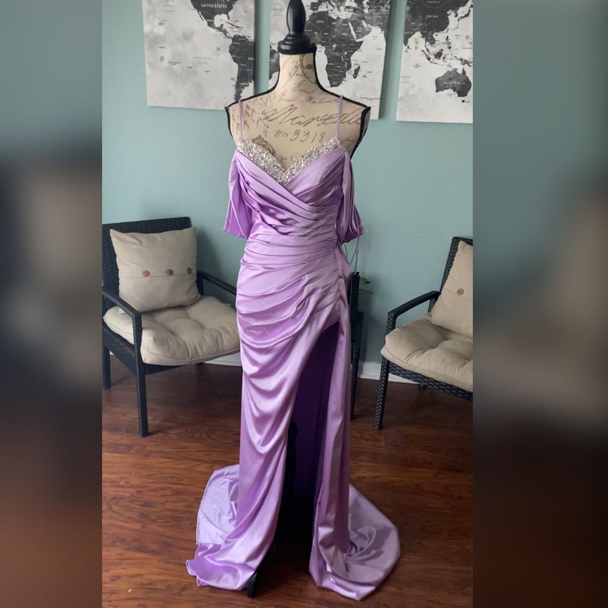 Size 2 Prom Off The Shoulder Satin Purple Mermaid Dress on Queenly