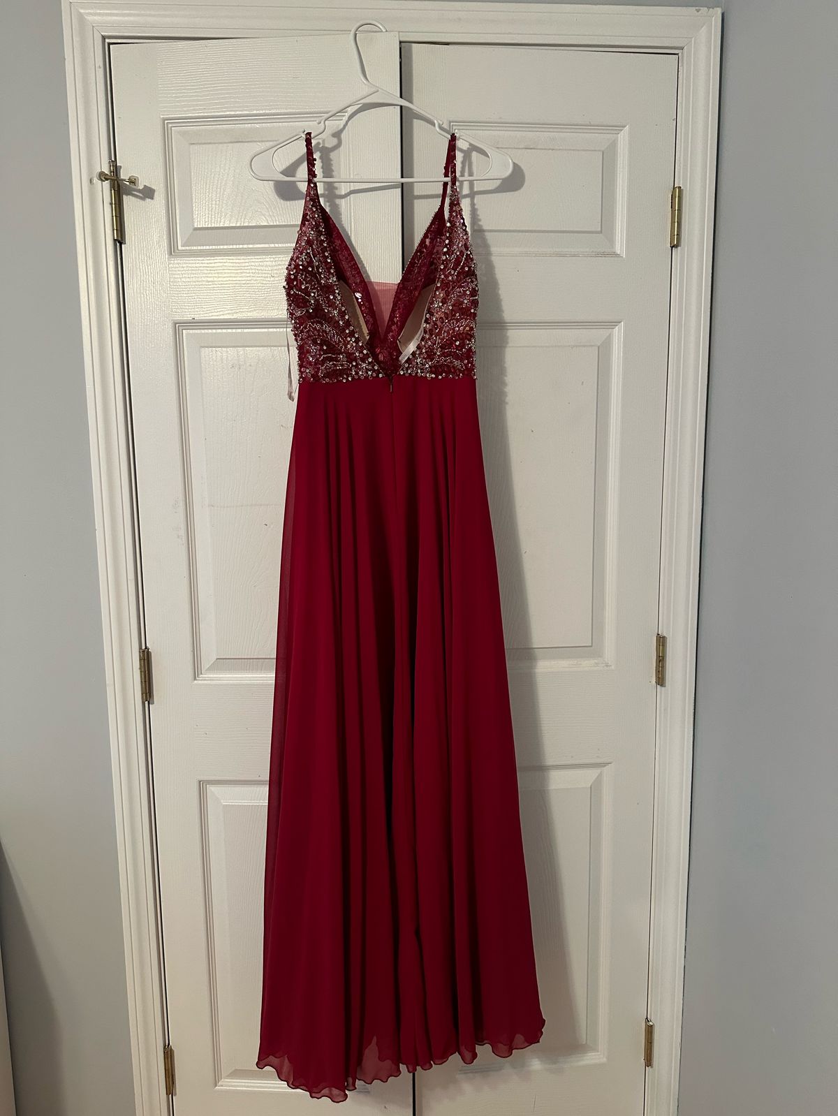 Jovani Size 8 Prom Plunge Red A-line Dress on Queenly