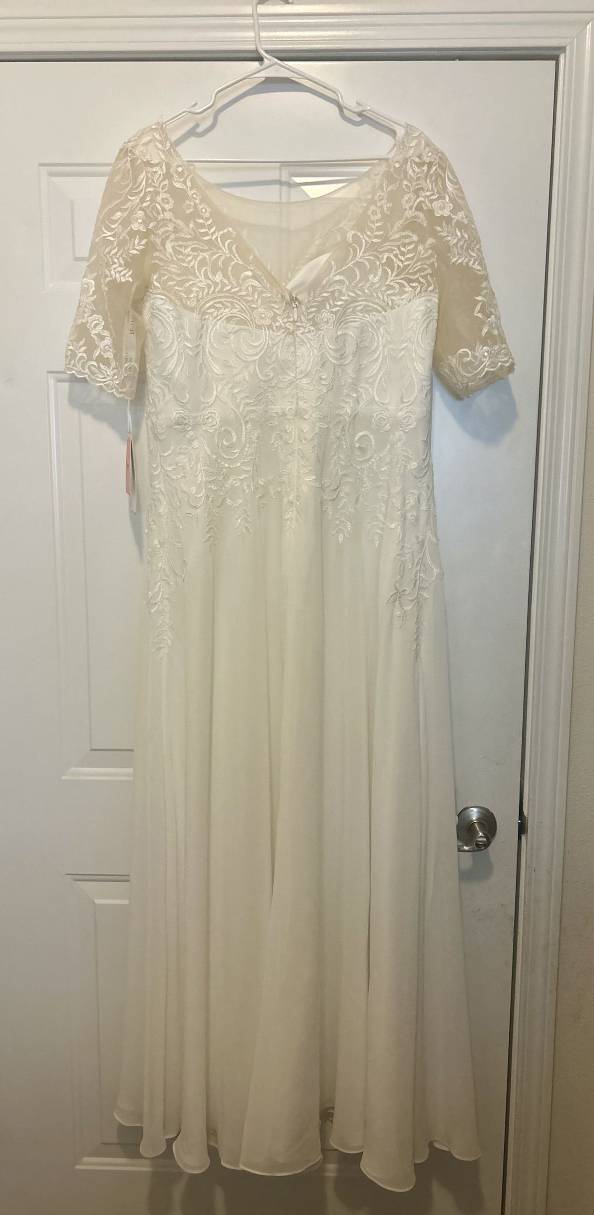 JJs House Size XL Wedding Long Sleeve Lace White A-line Dress on Queenly