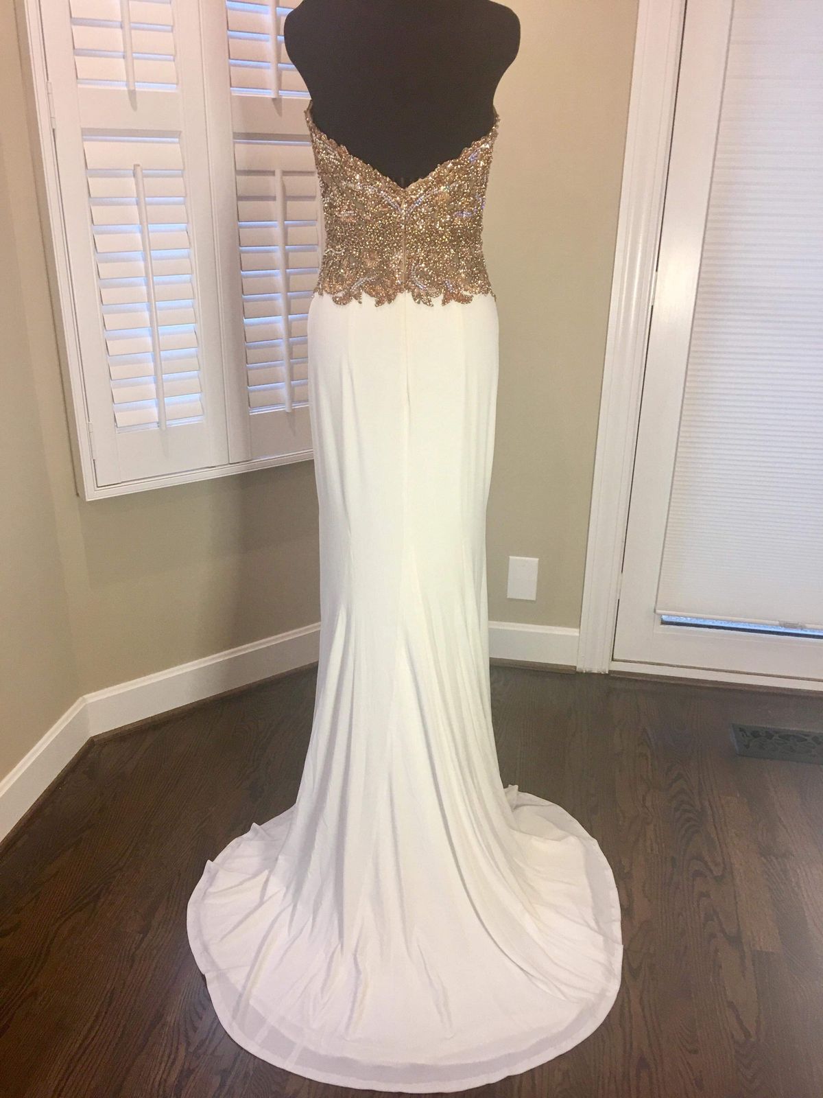 Style Couture Sherri Hill Size 4 Sequined White Side Slit Dress on Queenly