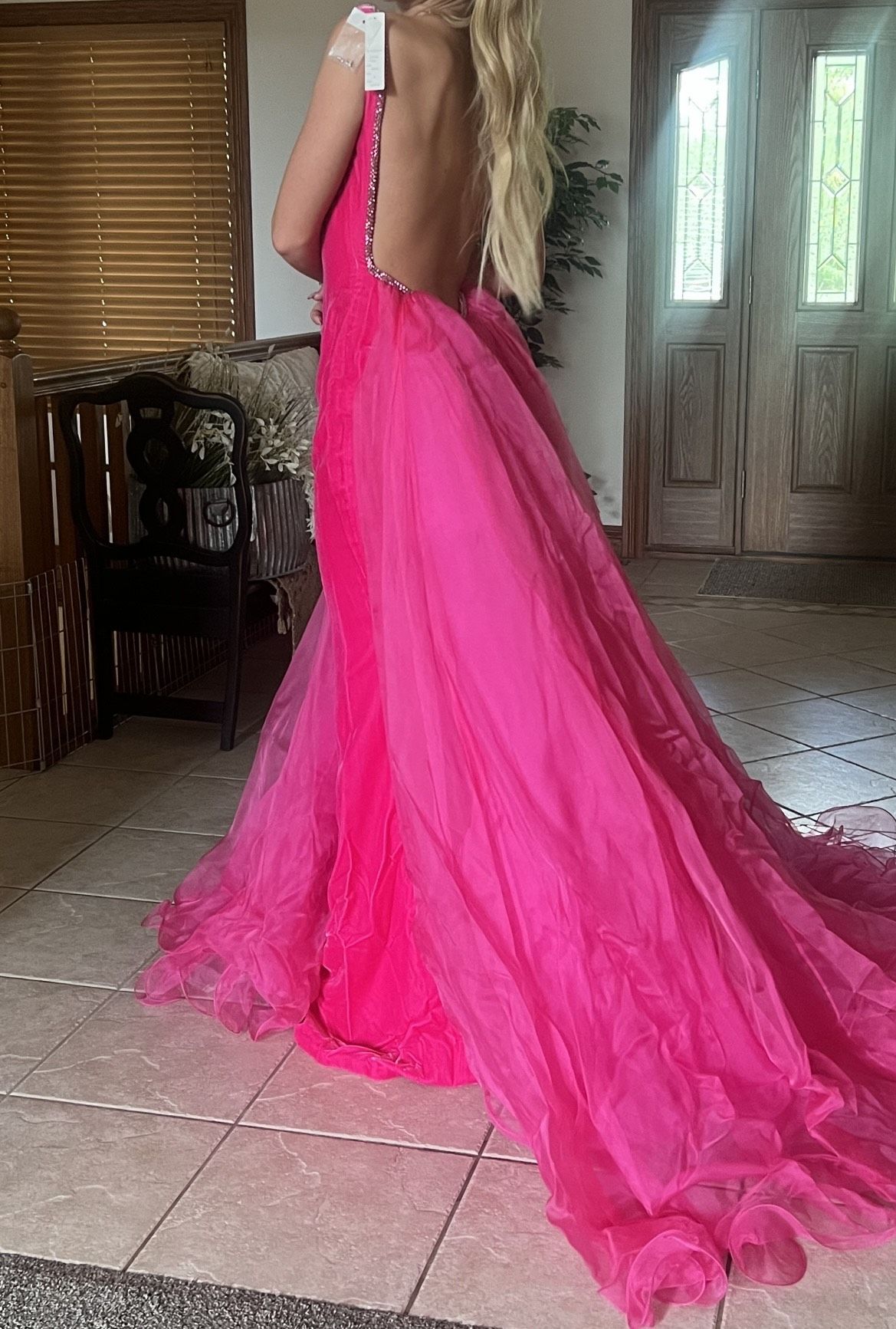 Sherri Hill Size 2 Pageant Plunge Velvet Pink Dress With Train on Queenly