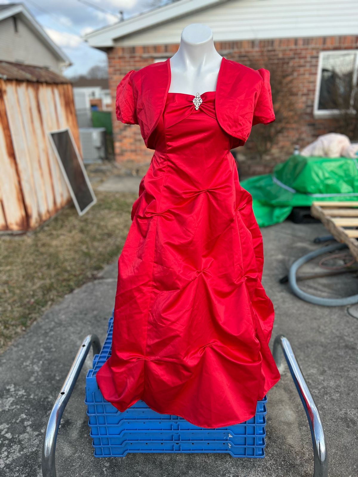 Girls Size 8 Red Ball Gown on Queenly