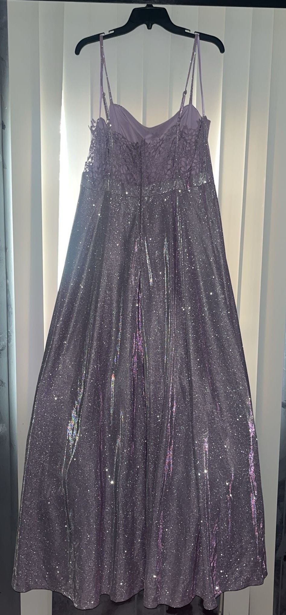 Plus Size 20 Prom Plunge Purple Floor Length Maxi on Queenly