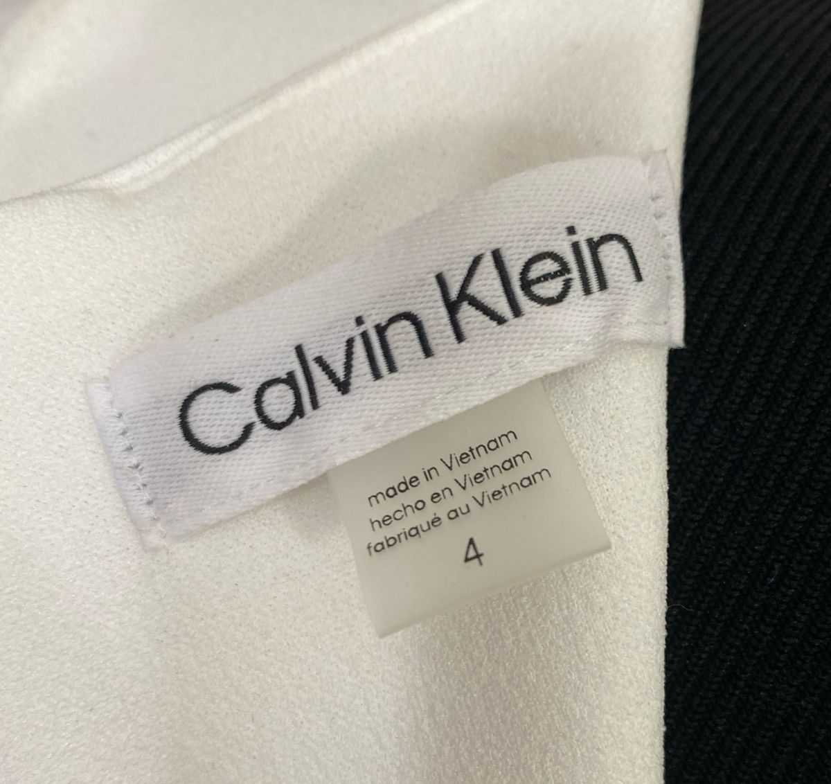 Calvin Klein Size 4 High Neck White Floor Length Maxi on Queenly