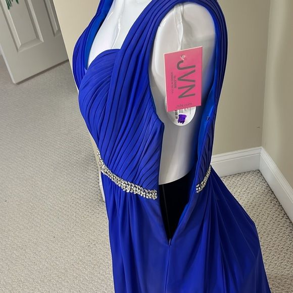 Style JVN27804 JVN by Jovani Size 6 Prom Blue Floor Length Maxi on Queenly
