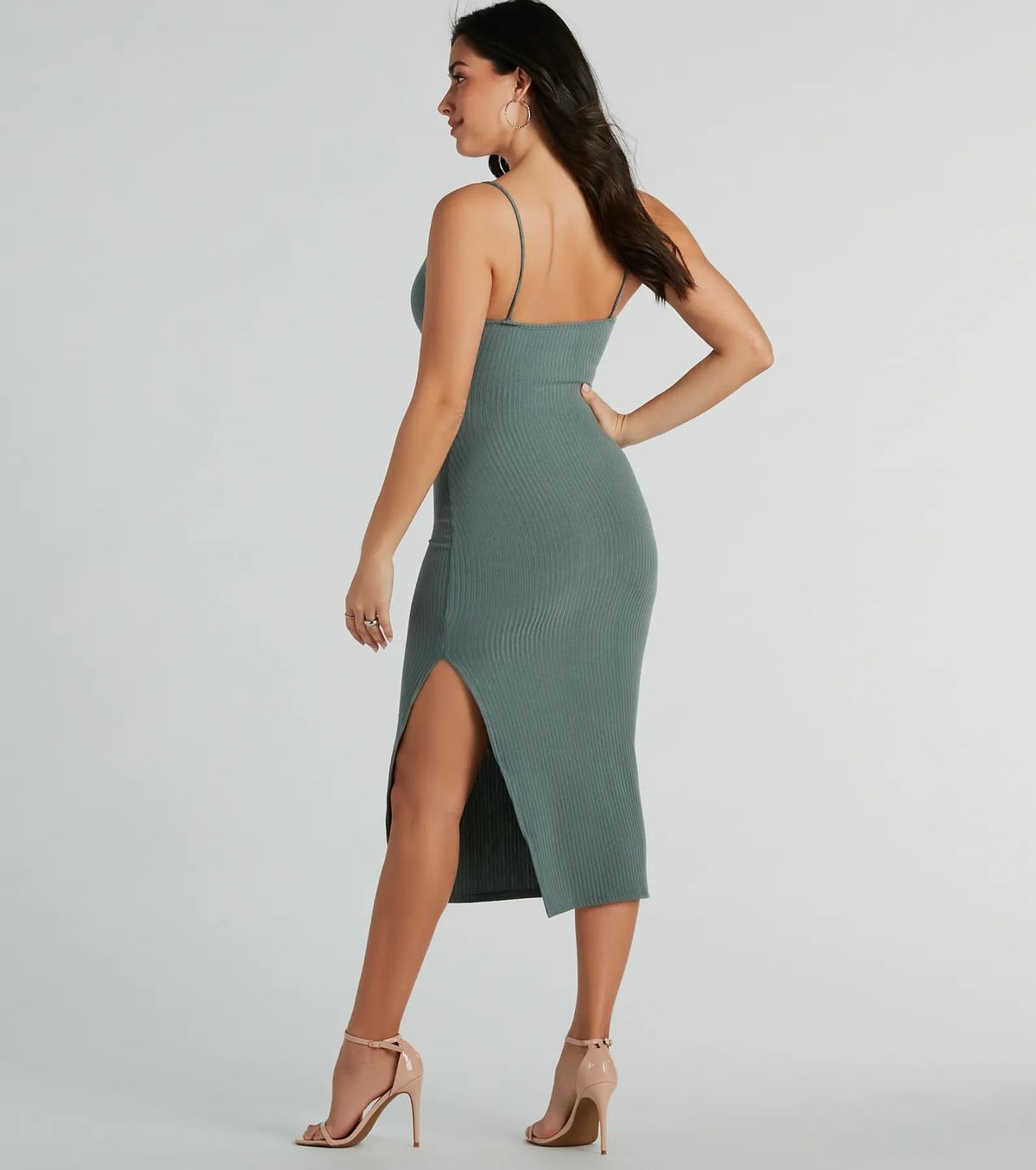 Style 05102-5545 Windsor Size M Green Side Slit Dress on Queenly