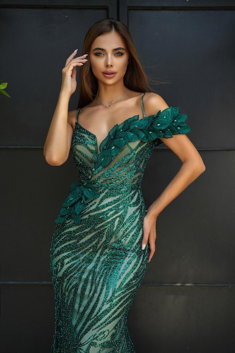 Style PS24517E Portia and Scarlett Size 4 Prom Emerald Green Mermaid Dress on Queenly