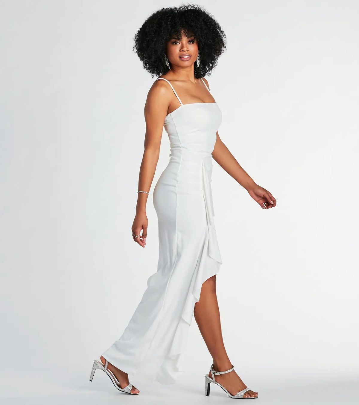 Style 05002-8340 Windsor Size L Prom Sequined Black Side Slit Dress on Queenly