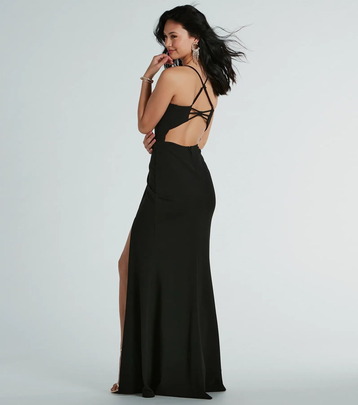 Style 05002-8283 Windsor Size L Bridesmaid Black Side Slit Dress on Queenly