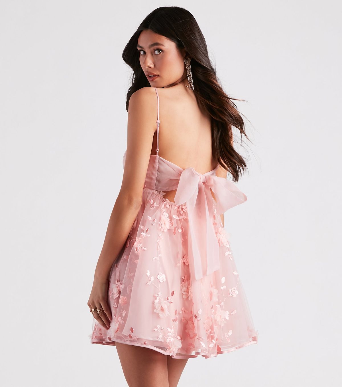 Style 05101-2991 Windsor Size L Homecoming Floral Pink Cocktail Dress on Queenly