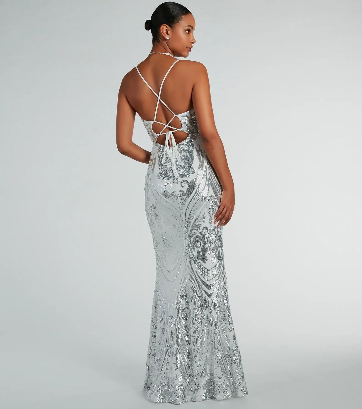 Style 05002-7952 Windsor Size S Prom Plunge Sheer White Mermaid Dress on Queenly