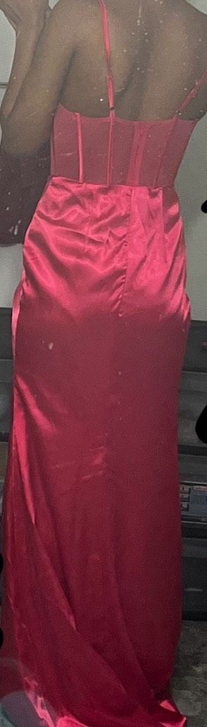 Size 4 Prom Plunge Pink A-line Dress on Queenly