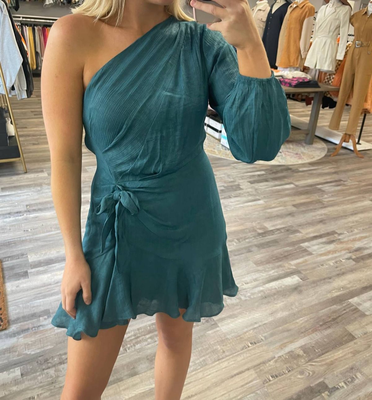 Style 1-1929116546-3014 LUSH Size M Long Sleeve Green Cocktail Dress on Queenly