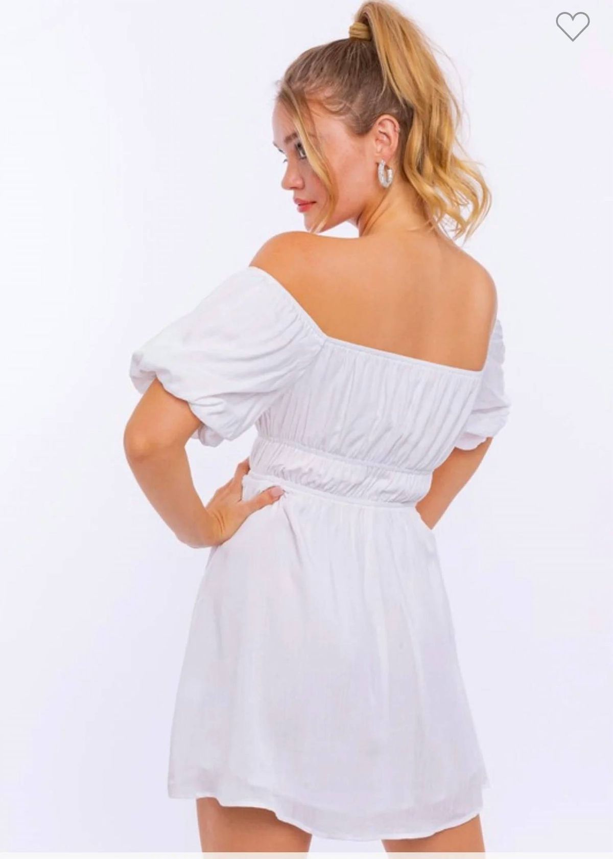 Style 1-250234333-3236 GILLI Size S Off The Shoulder White Cocktail Dress on Queenly