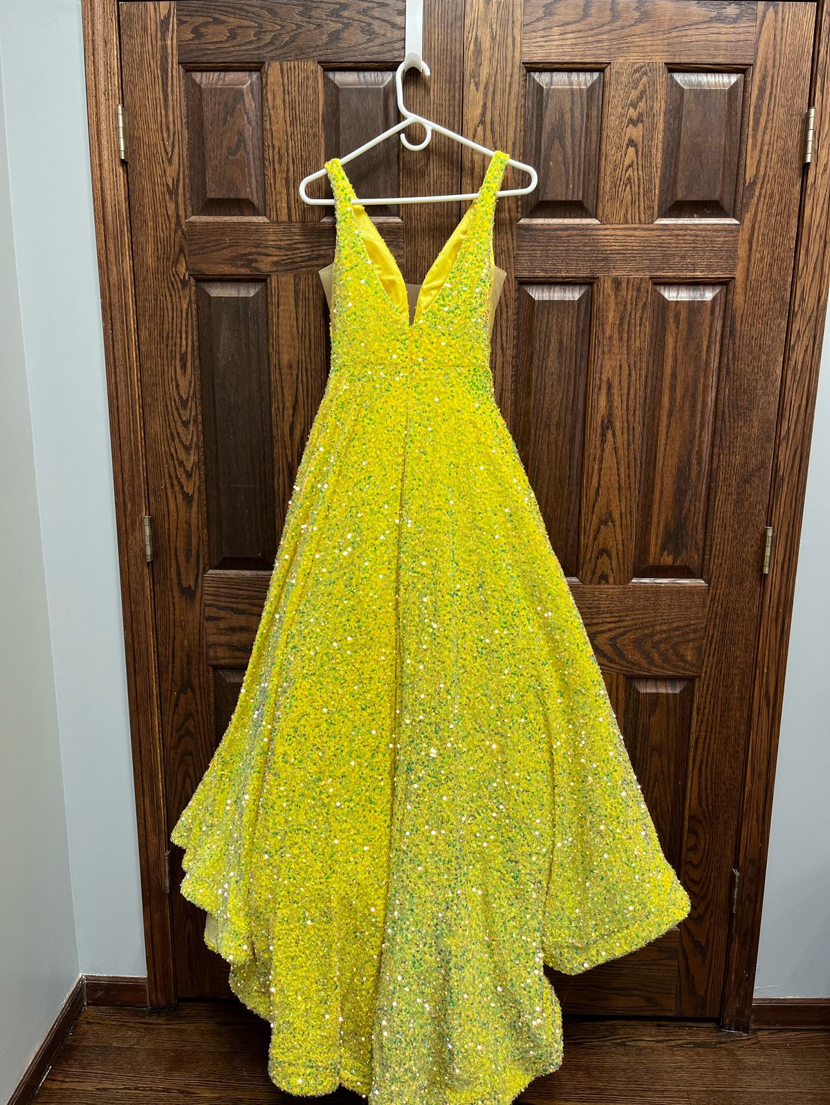 Style 16456 Christina Wu Size 0 Prom Plunge Yellow Dress With Train on Queenly