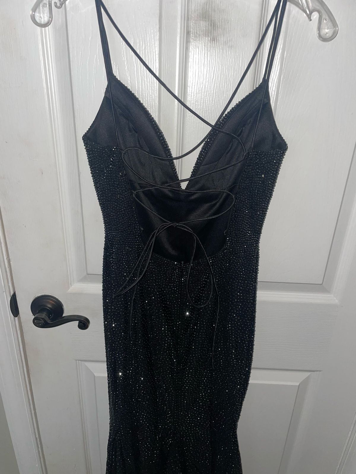 Size 2 Prom Plunge Sequined Black Mermaid Dress on Queenly