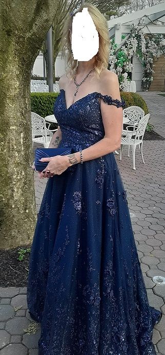 Style EW34113 Ellie Wilde Size 12 Prom Off The Shoulder Lace Navy Blue A-line Dress on Queenly