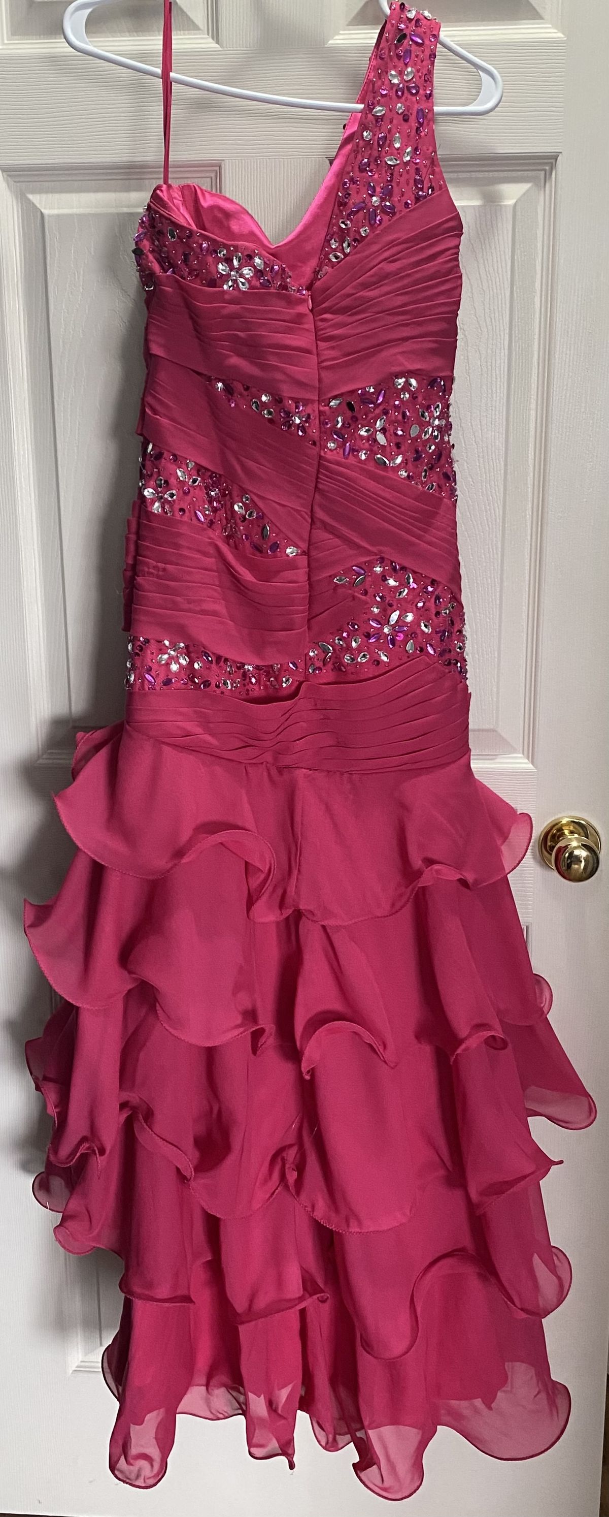 Size 8 One Shoulder Pink Mermaid Dress on Queenly