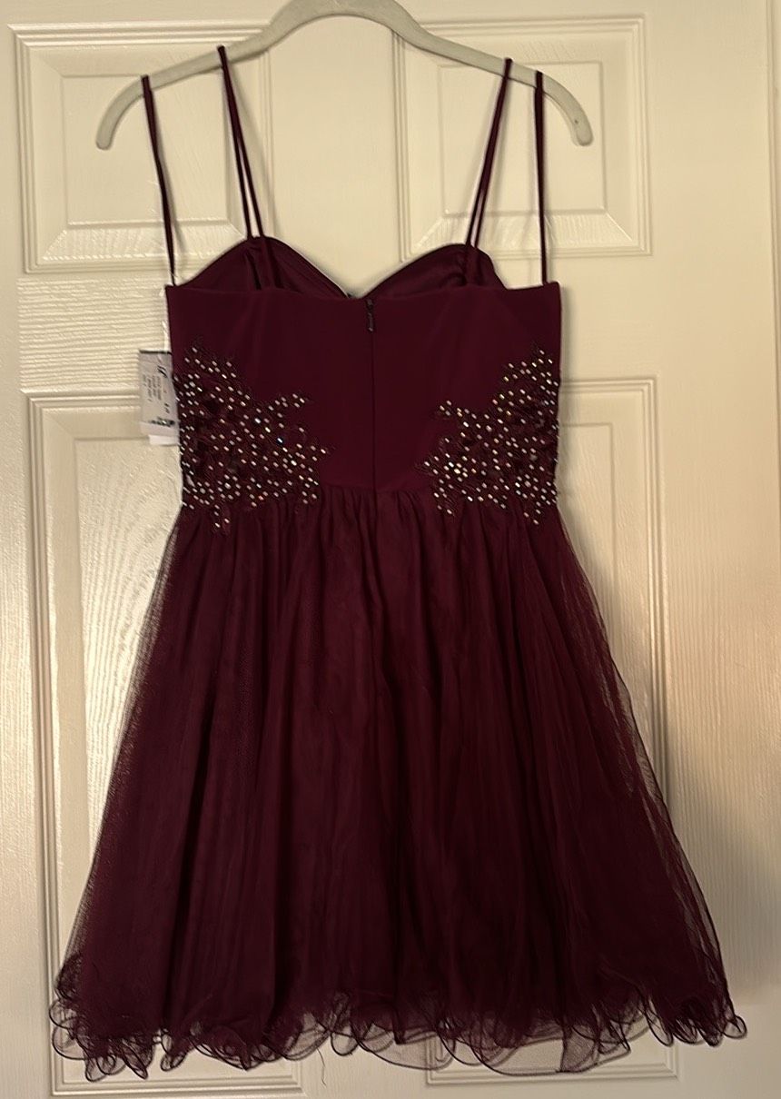 Style 155349 Blondie Nites Size S Prom Plunge Lace Burgundy Purple Cocktail Dress on Queenly