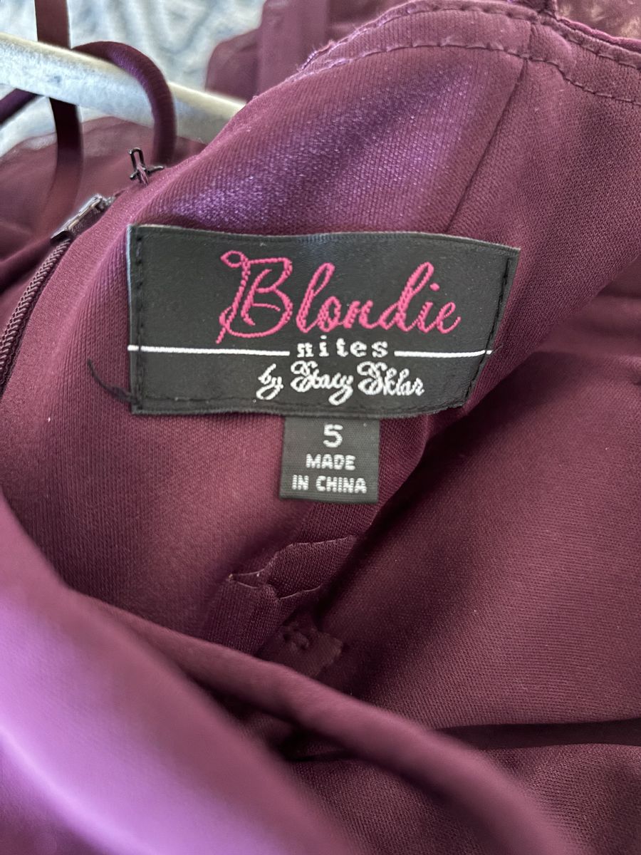 Style 155349 Blondie Nites Size S Prom Plunge Lace Burgundy Purple Cocktail Dress on Queenly
