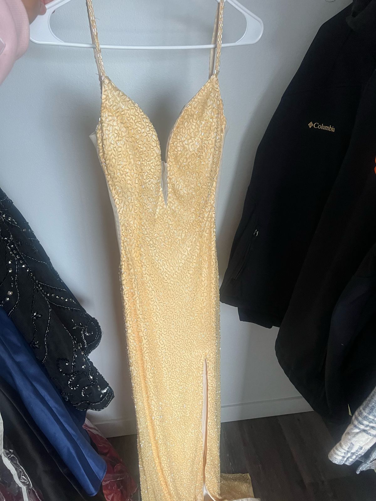 Size 2 Prom Plunge Yellow Floor Length Maxi on Queenly