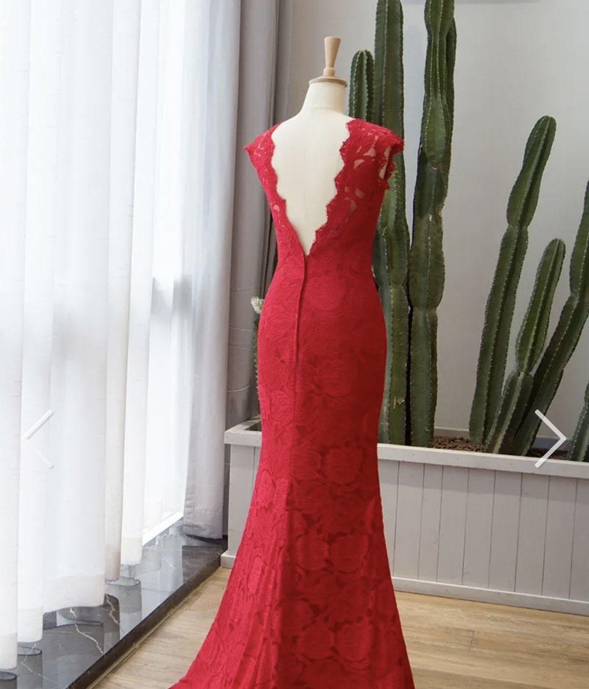Size 12 Cap Sleeve Red Mermaid Dress on Queenly