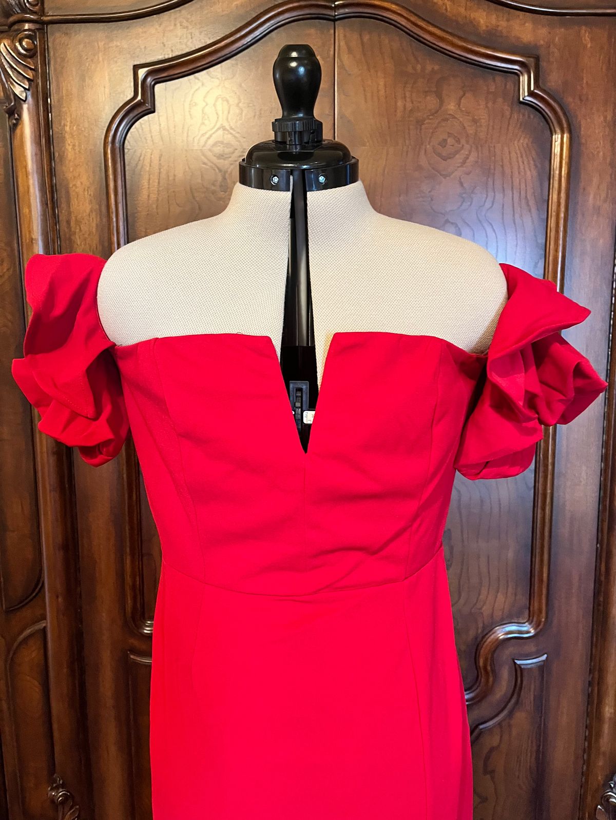 Valentine Size L Off The Shoulder Red Cocktail Dress on Queenly