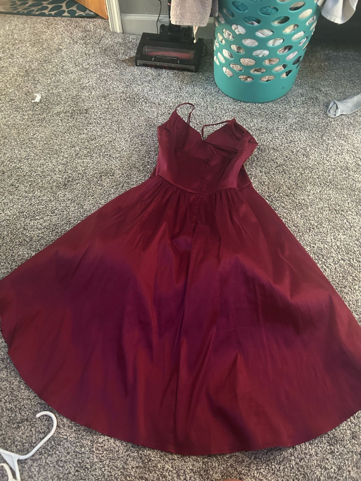 Size 14 Prom Plunge Burgundy Red A-line Dress on Queenly