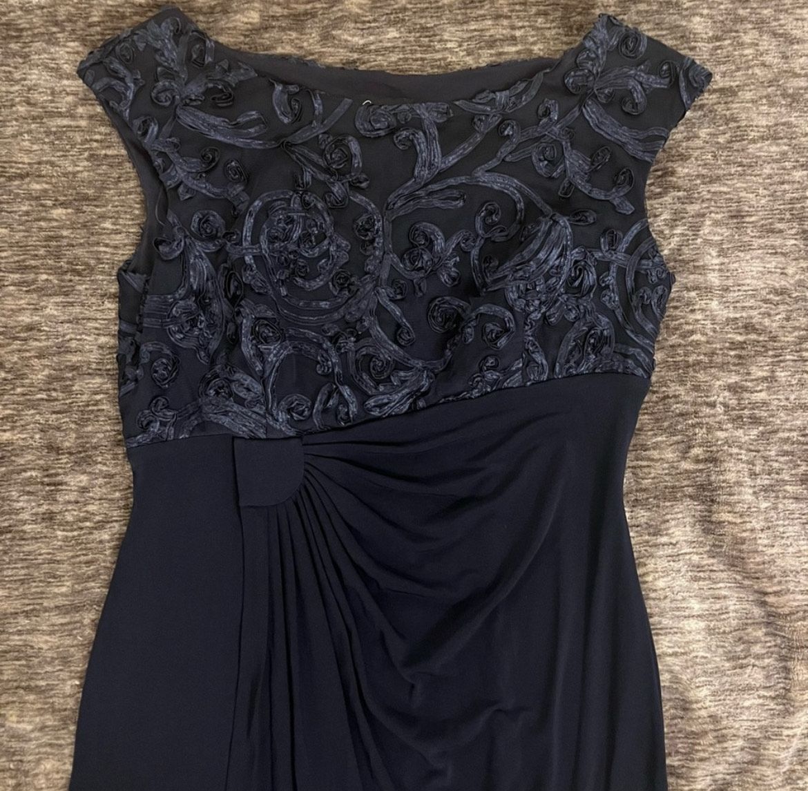 Connected Apparel Size 12 Bridesmaid Navy Blue A-line Dress on Queenly